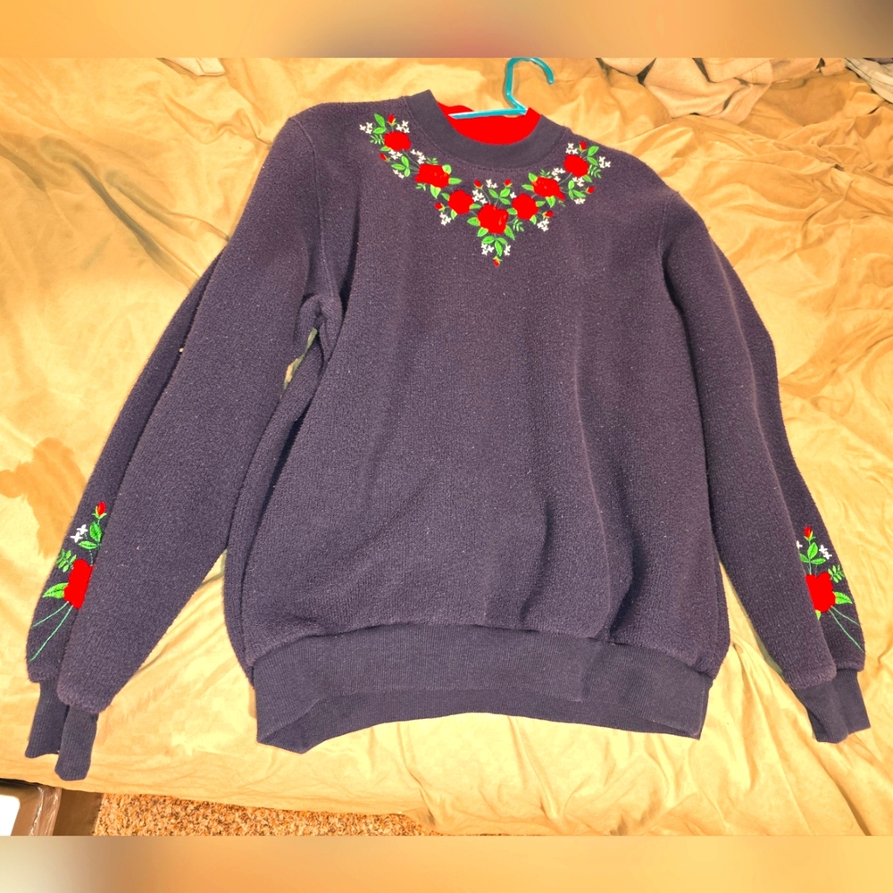 Bon Worth Medium M Rosey sweat shirt